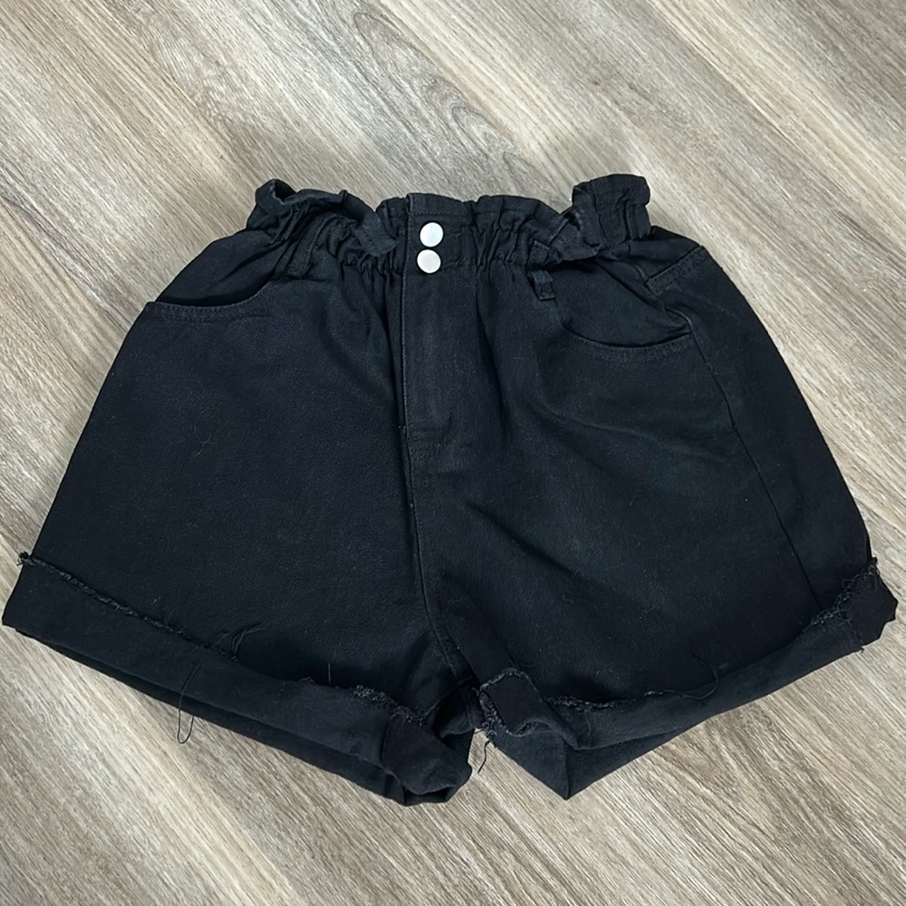 Princess Polly paper bag shorts